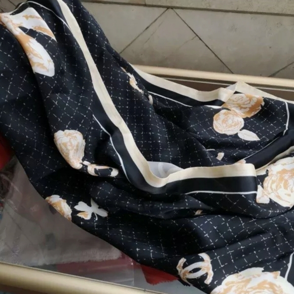 AUTHENTIC BLACK CHANEL LONG SILK SCARF - Picture 5 of 9